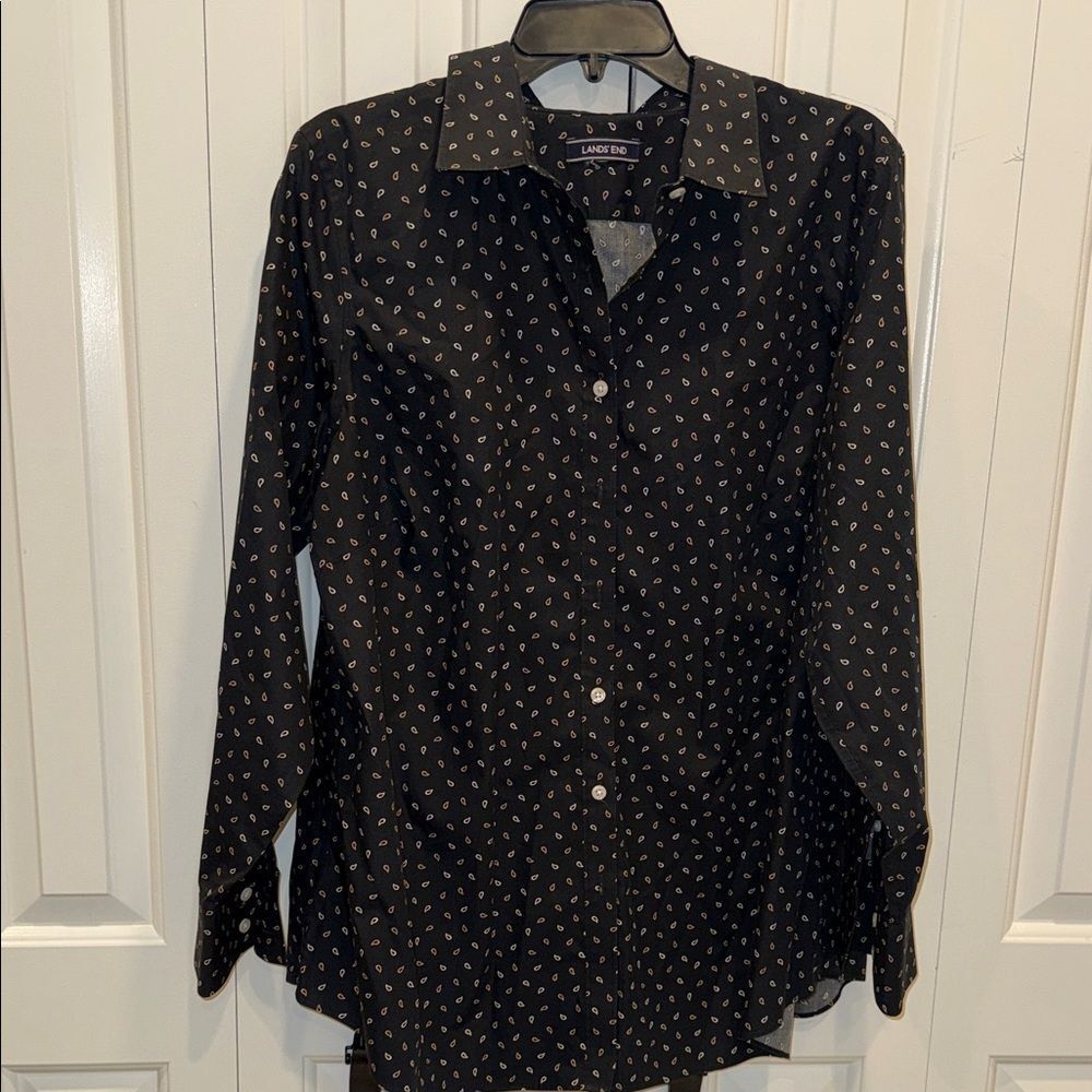 Lands' End‎ Black Button-Down Shirt with White and Peach Paisley